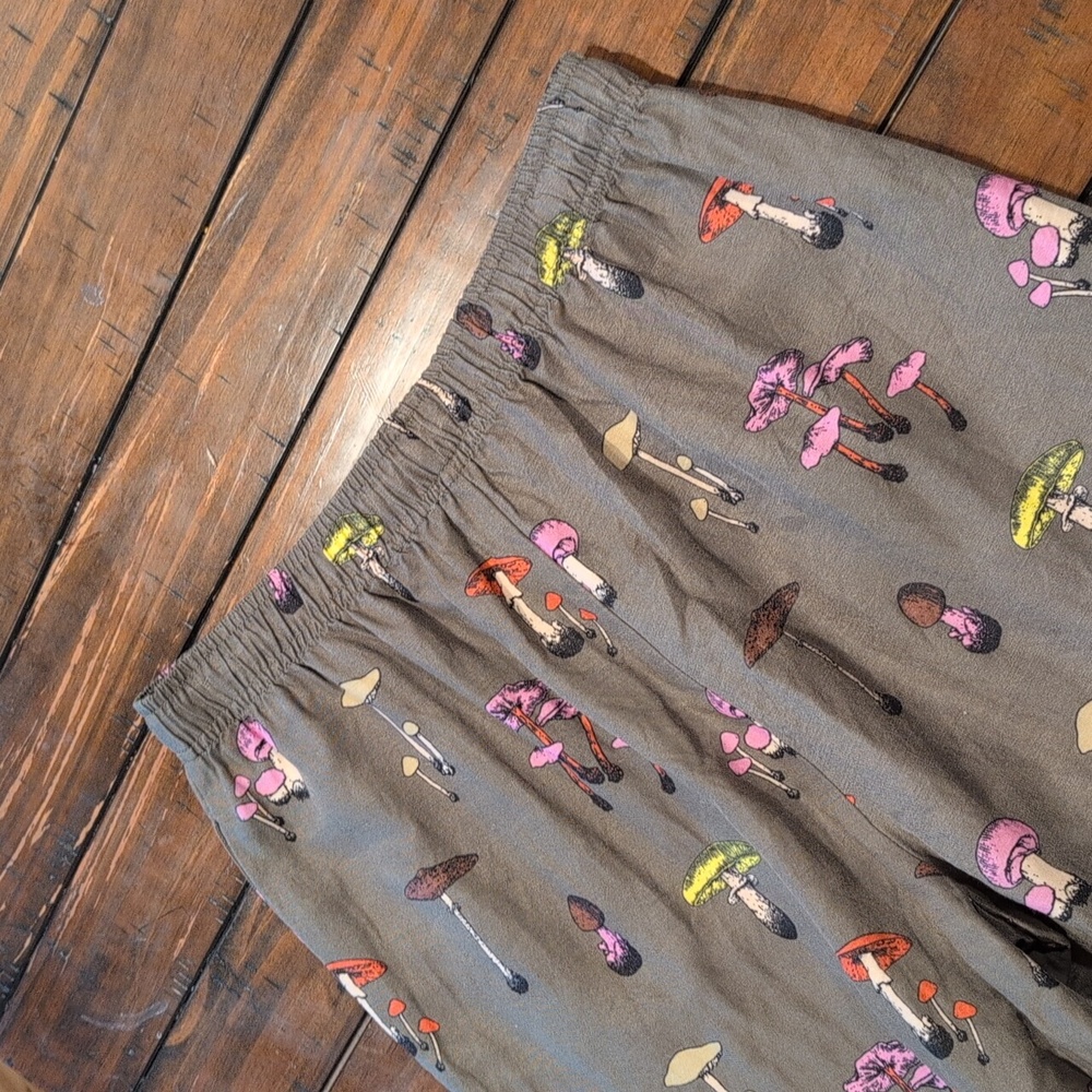 The Brightside Magic Mushroom Lounge Pants Pajama Linen Blend - Picture 6 of 7